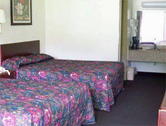Knights Savannah Hotel Georgetown