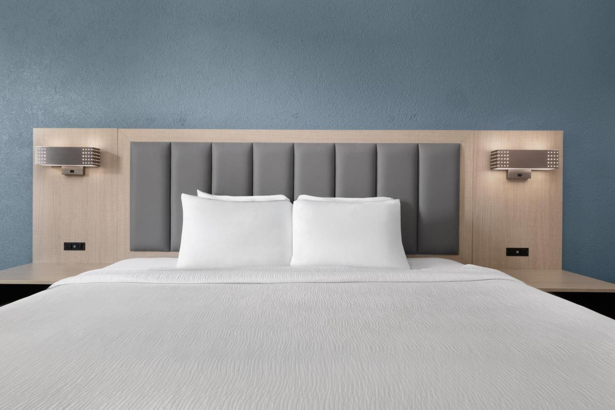 Wingate By Wyndham Savannah Gateway Hotel Georgetown