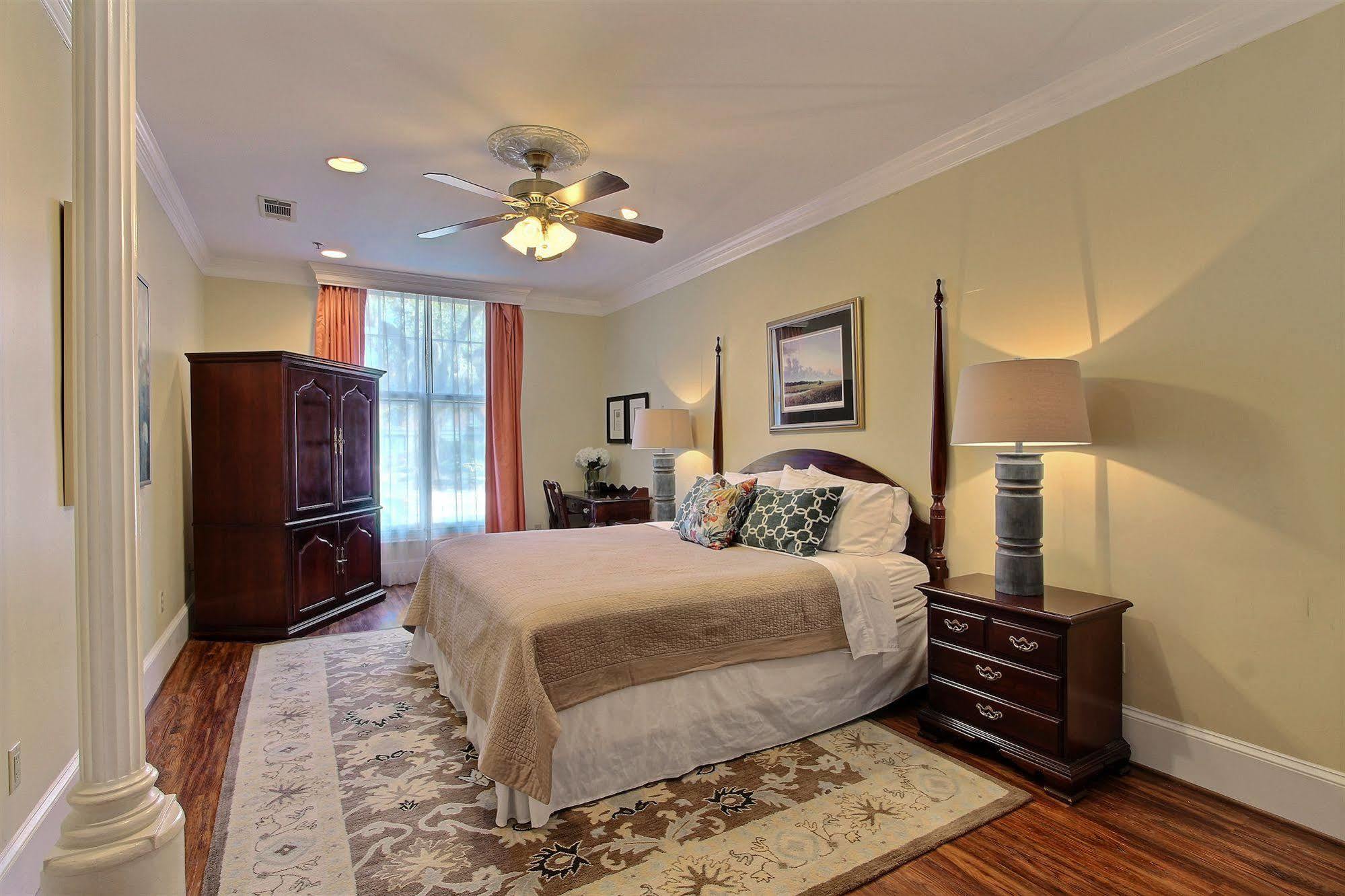 Hotel Oglethorpe