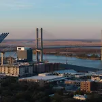 SpringHill Suites Savannah Downtown/Historic District