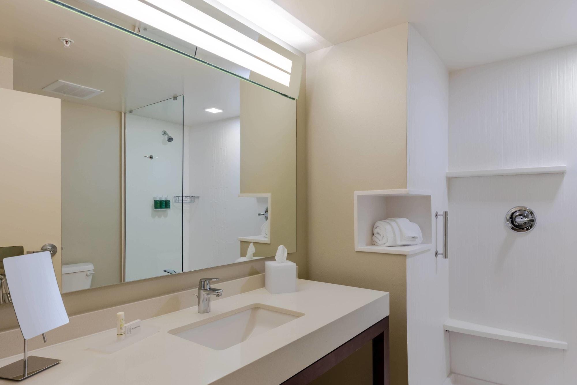 Courtyard By Marriott Savannah Airport Pooler