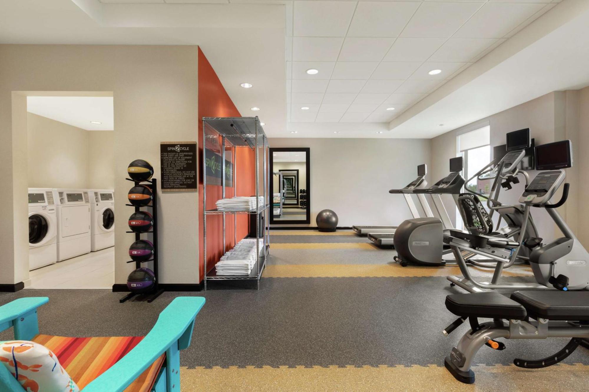 Home2 By Hilton Savannah Airport 3*