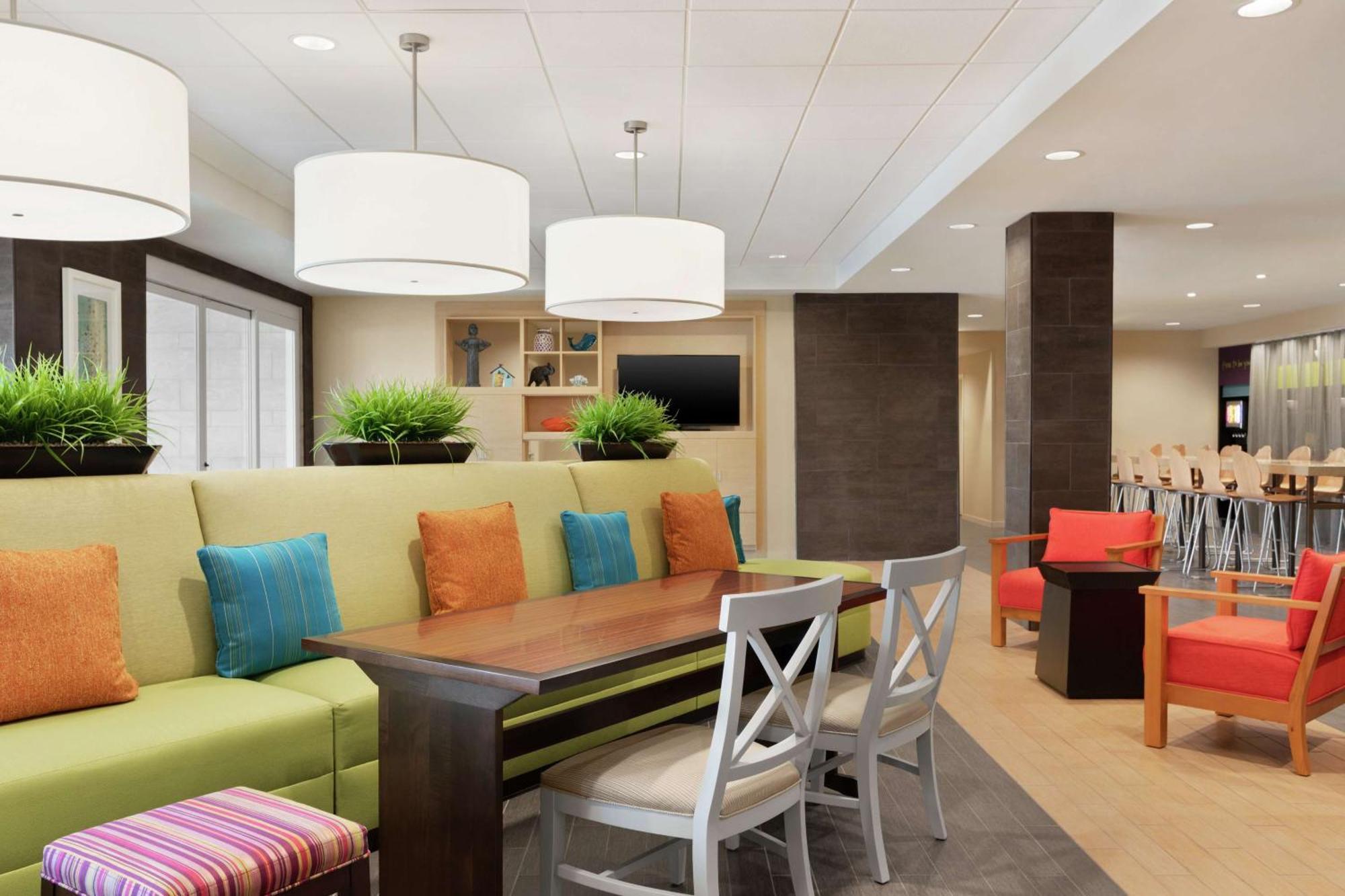 Home2 By Hilton Savannah Airport Hotel 3*