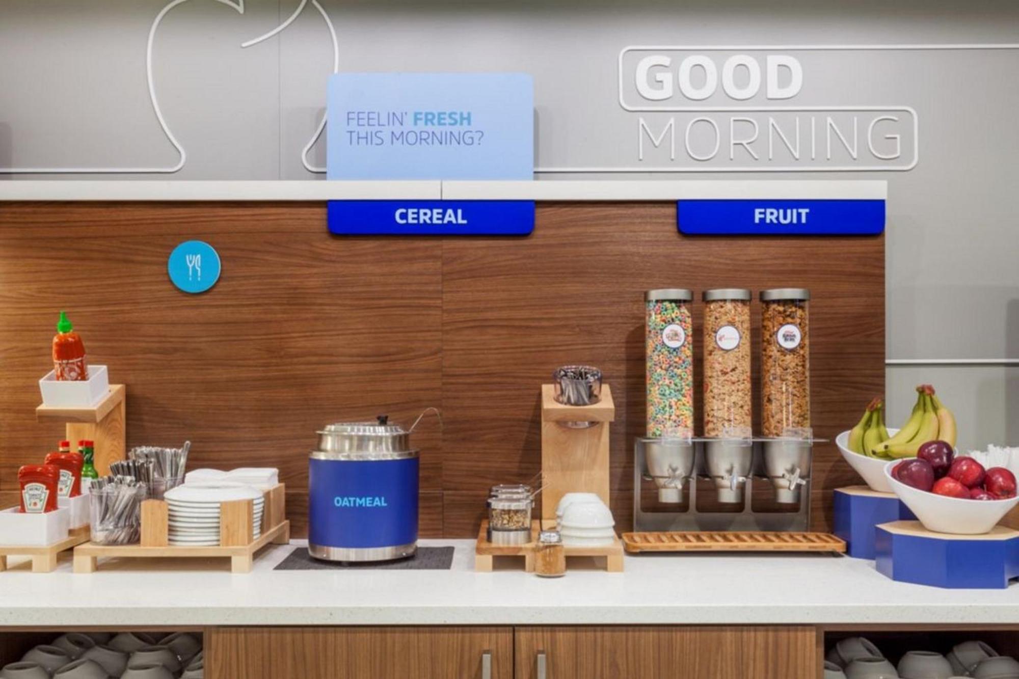 Express - Gateway By Ihg 2* Savannah