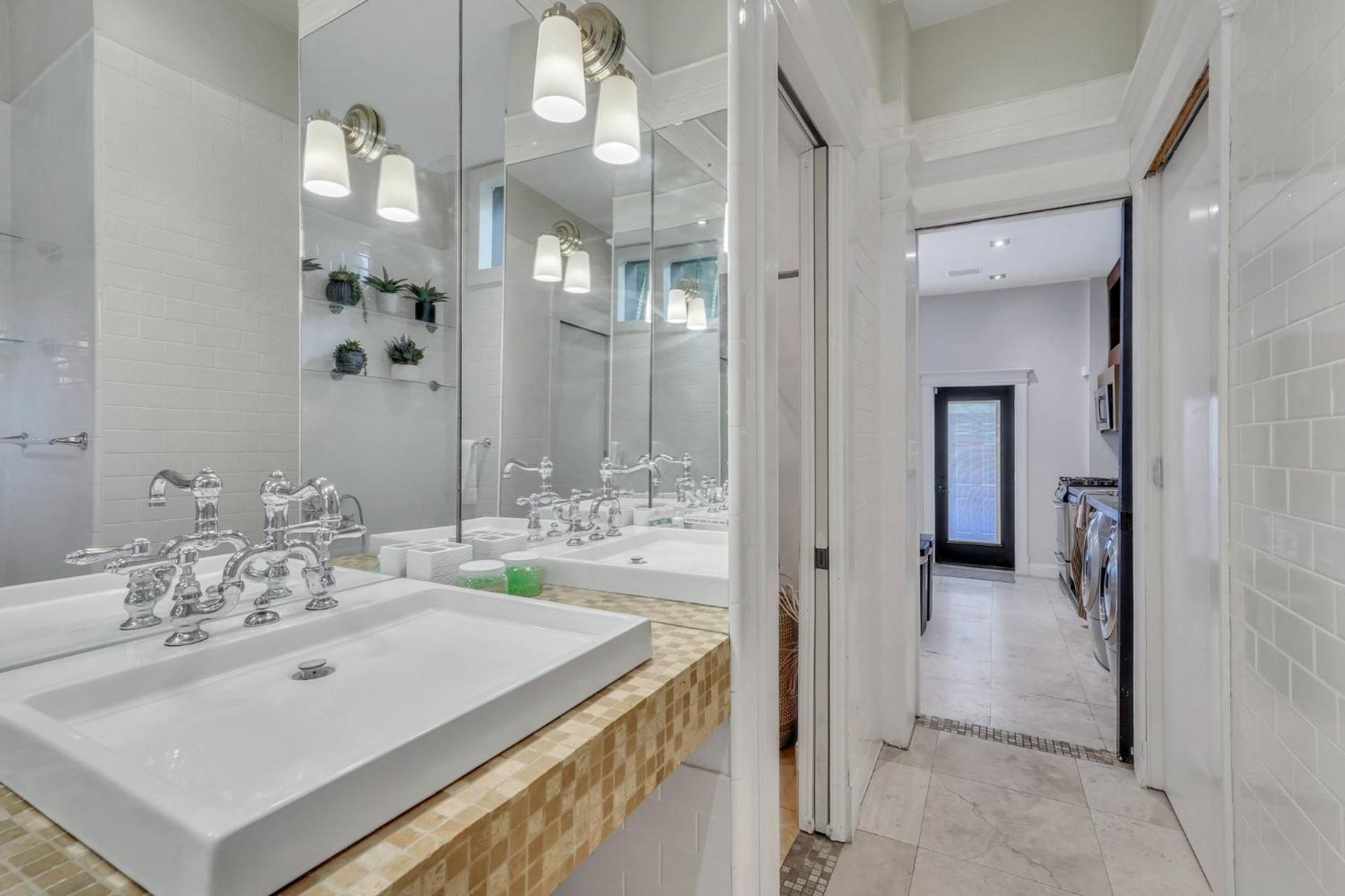 The Lincoln Loft, Near Forsyth Park With Free Parking