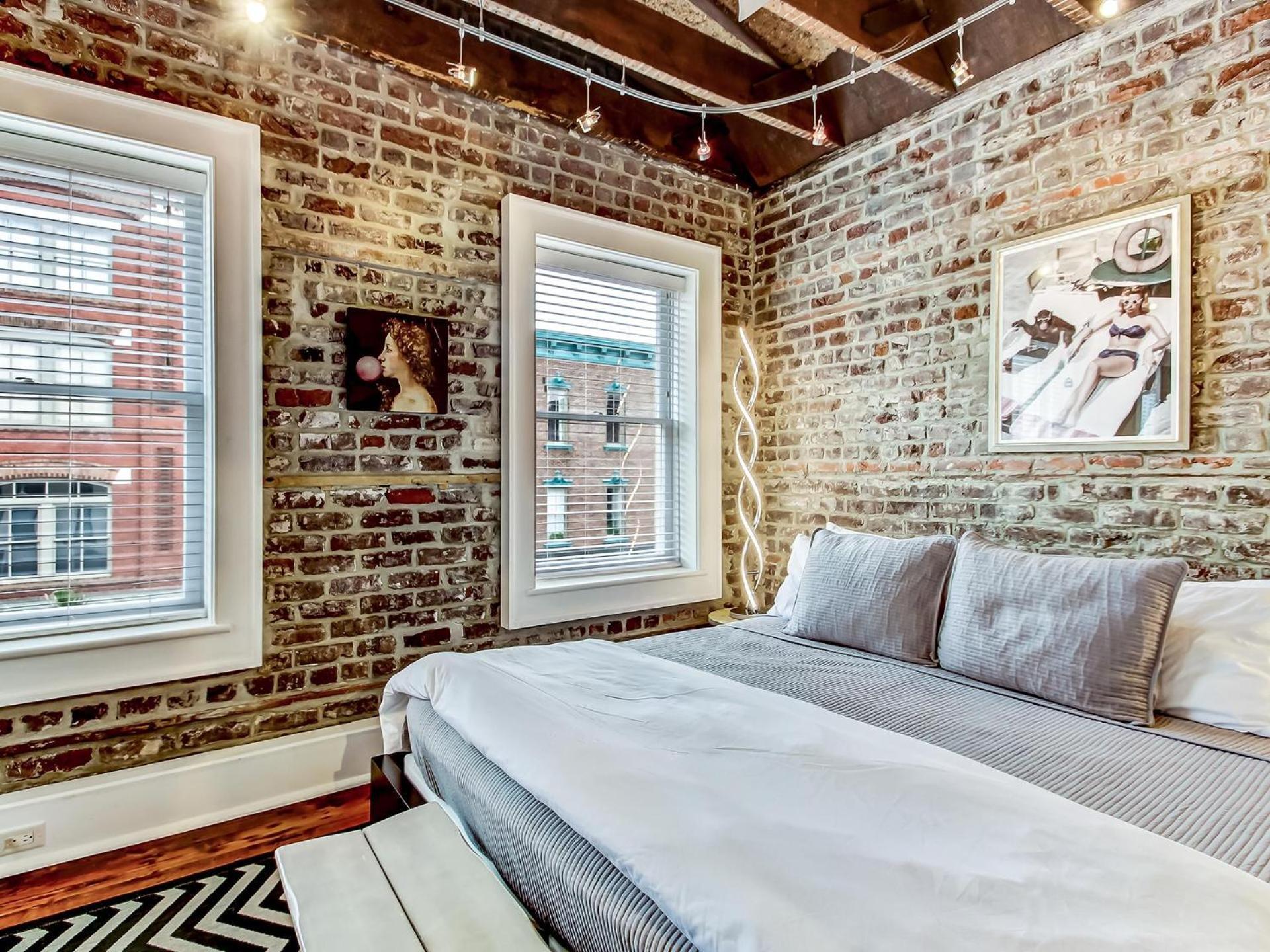 Broughton Corner Loft Apartment