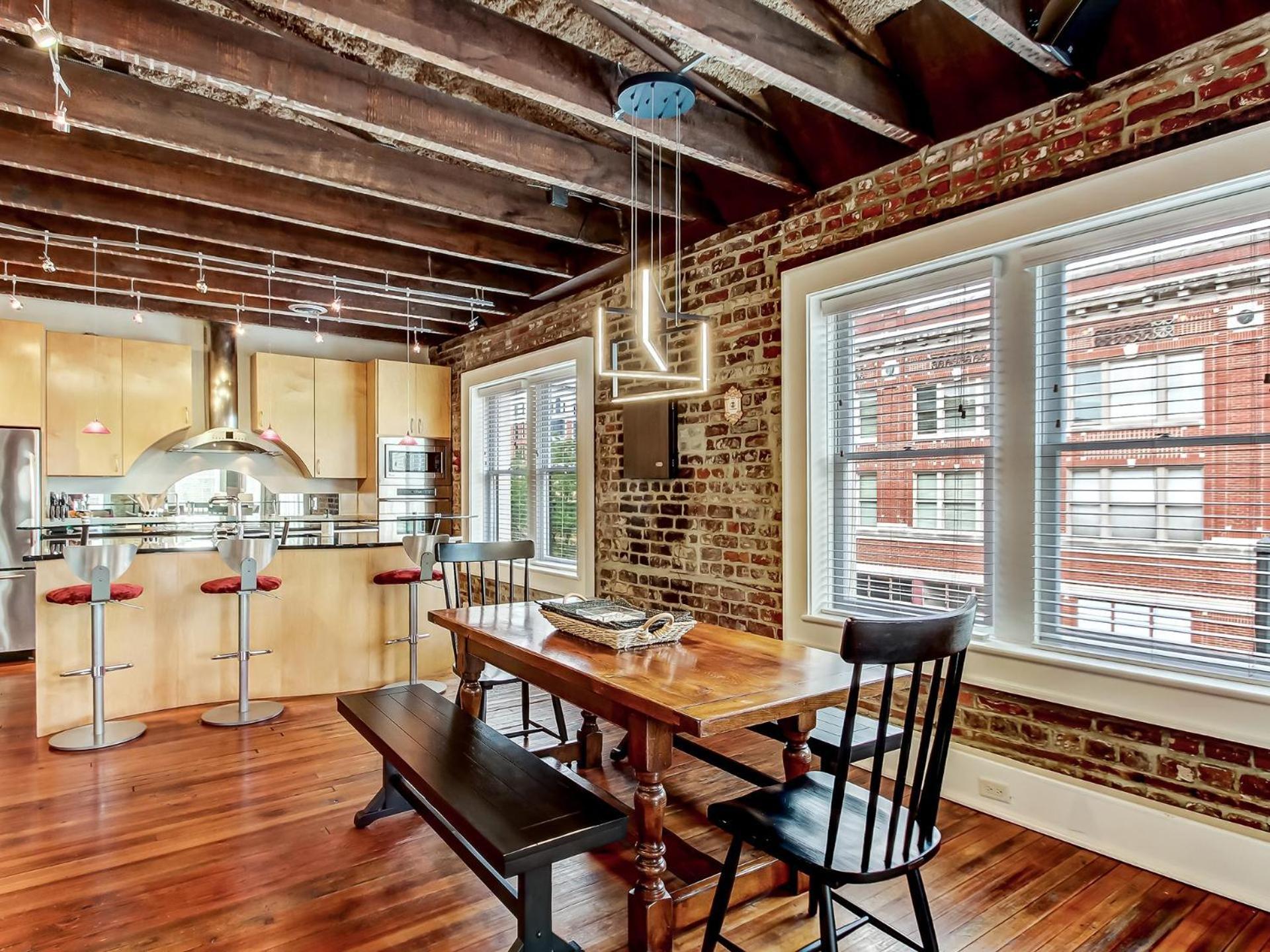 Broughton Corner Loft Apartment