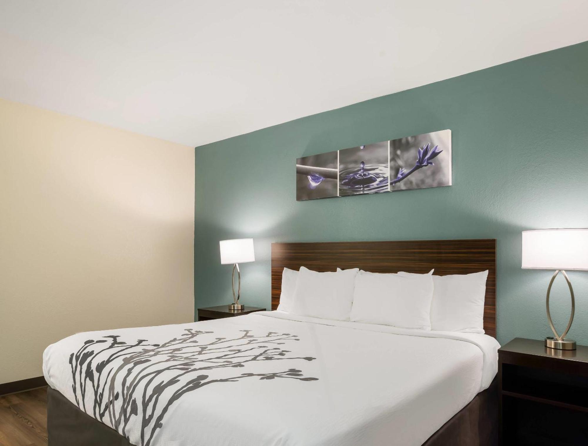 Sleep Midtown 3*