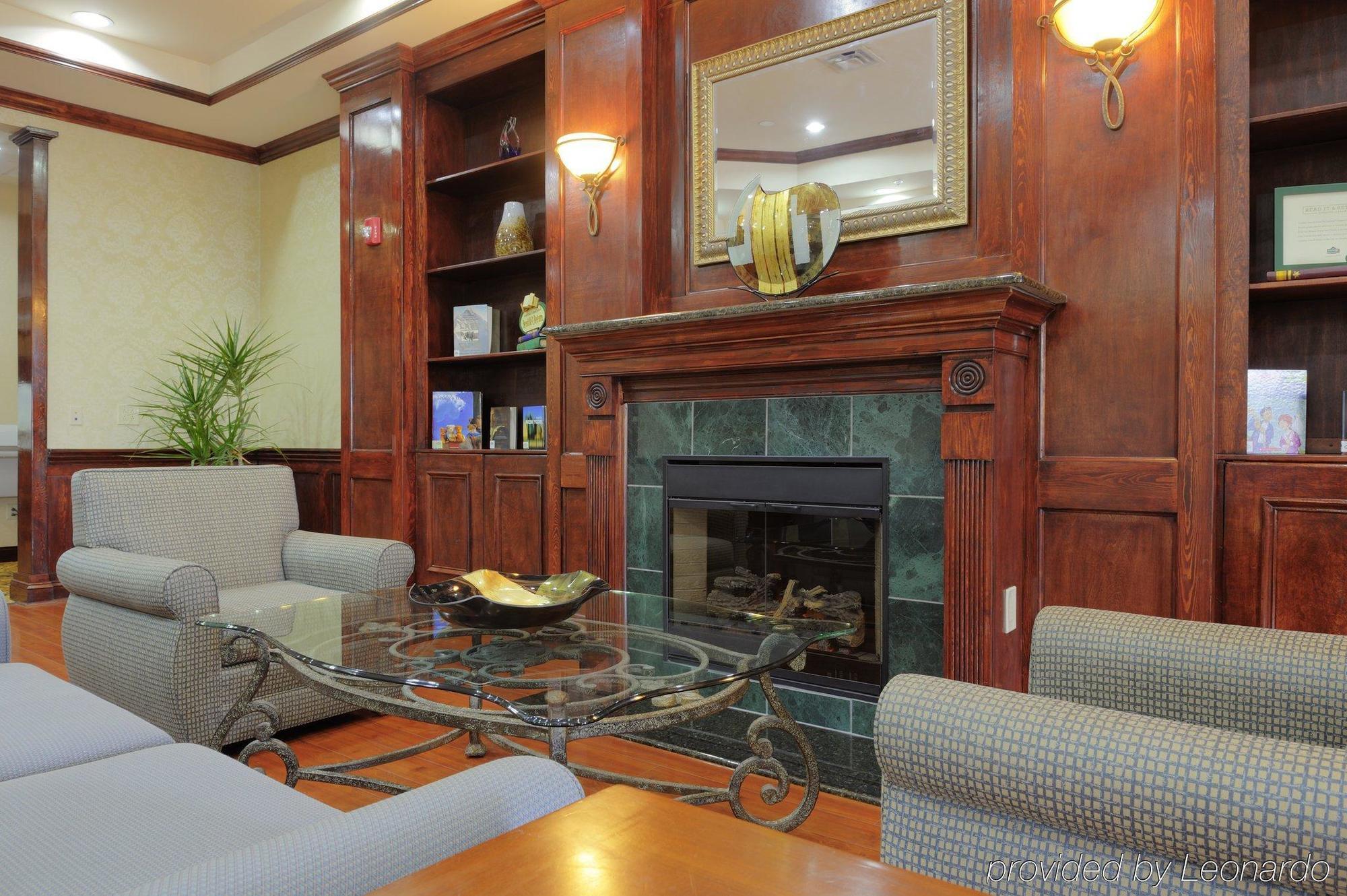 Hotel Country & By Radisson, Airport, Ga 3*