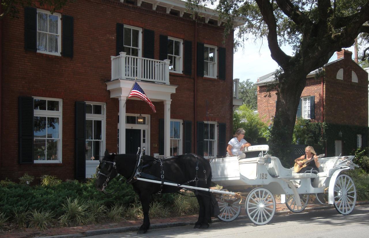 Armstrong Inns 4*