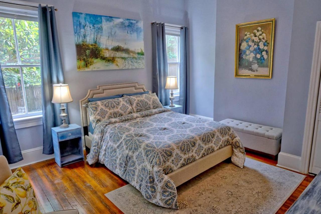 Beautiful 6 Bed, 5 Bath Historic