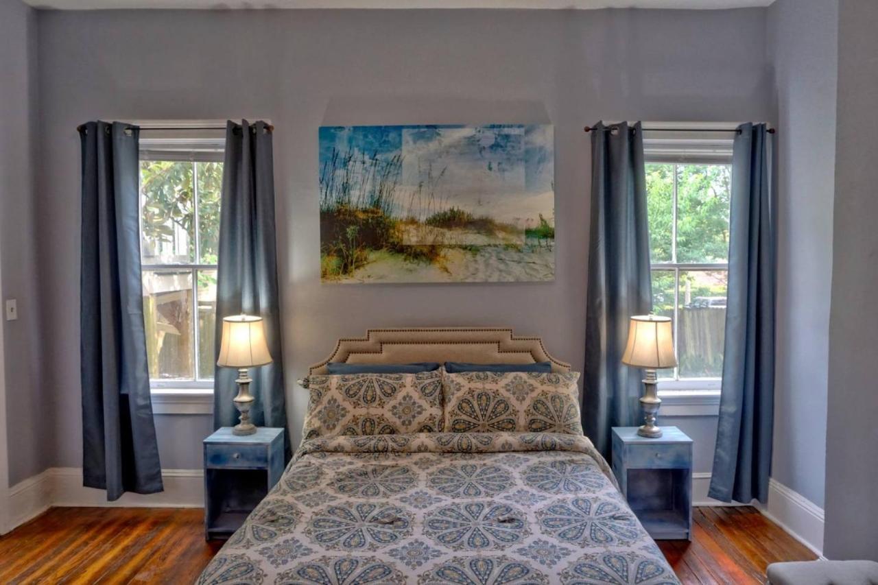Beautiful 6 Bed, 5 Bath Historic Savannah