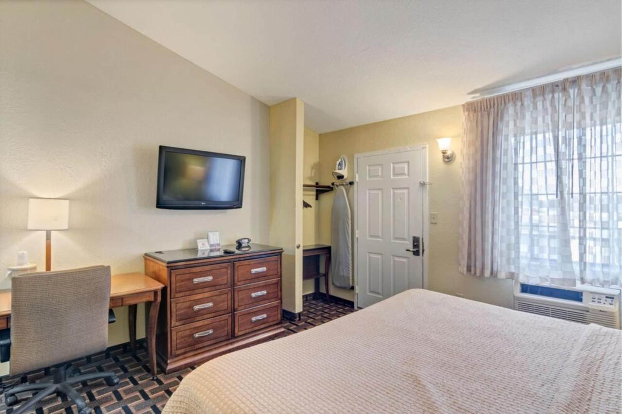Garden Hotel Savannah