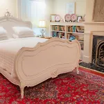 Justine Inn Savannah